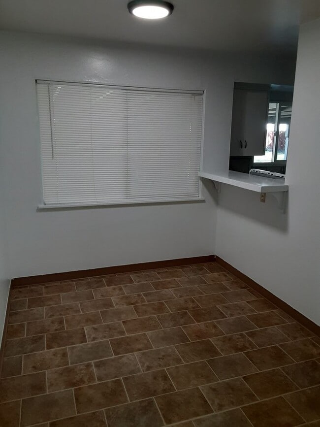 Photo - Triple J Properties-PM#025-0249-5015 Unidad 5015