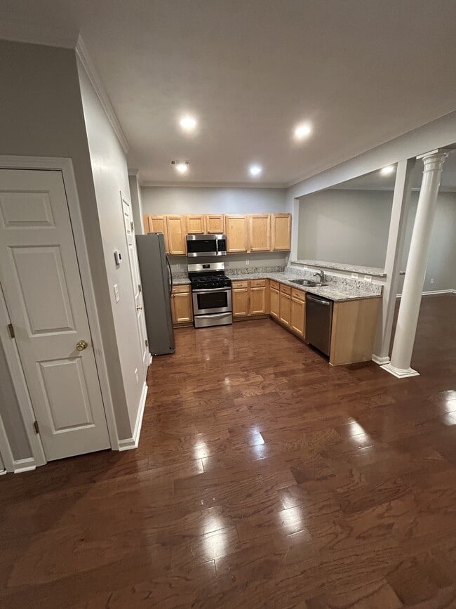 Photo - 2903 Greyhawk Ln