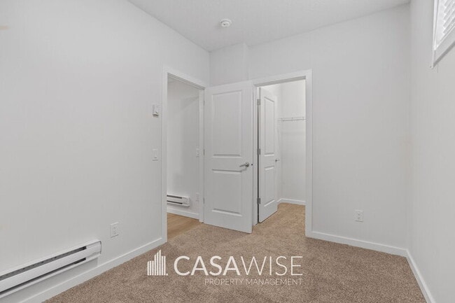 Photo - 8127-8228 228 St NW