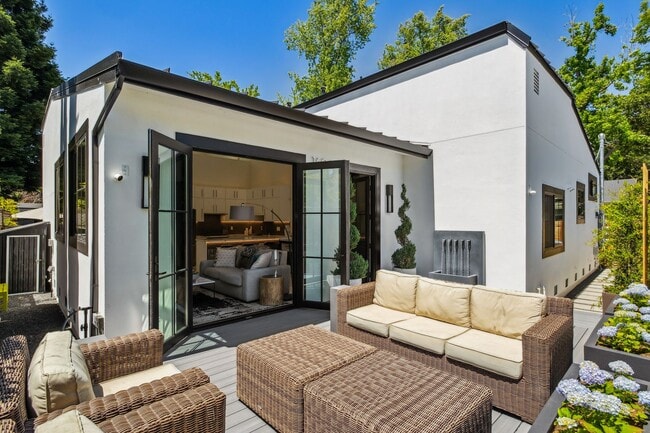 Photo - Newly Built Home With Loft in Downtown Palo Alto