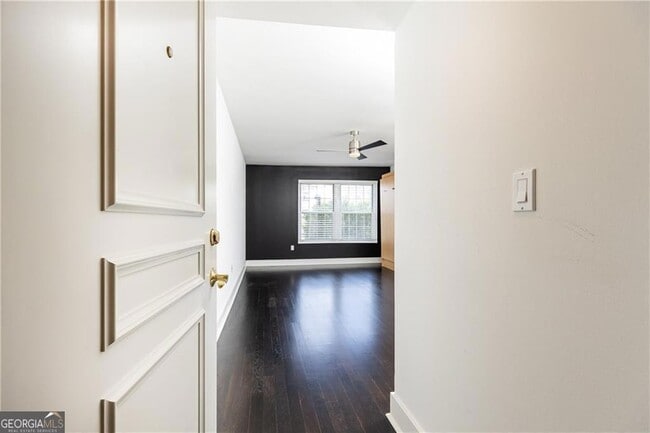 Building Photo - 199 14th St NE Unit 412