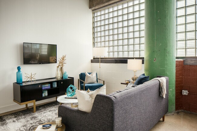 The Hecht Warehouse apartments — community photo