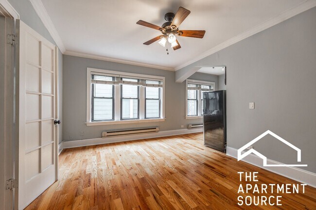 Photo - 4737 N Hermitage Ave Unit 204