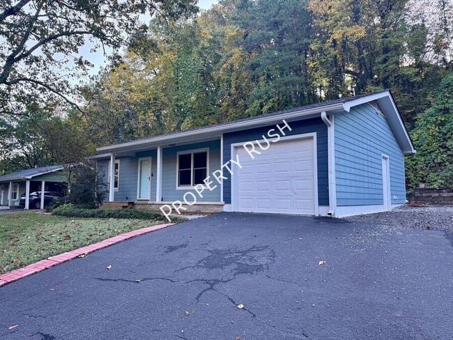 Photo - 1110 Fernway Cir