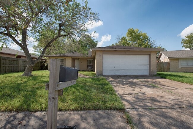 Photo - 4843 Beechaven St