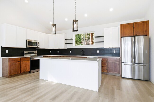 Photo - 191 Diamond Dr