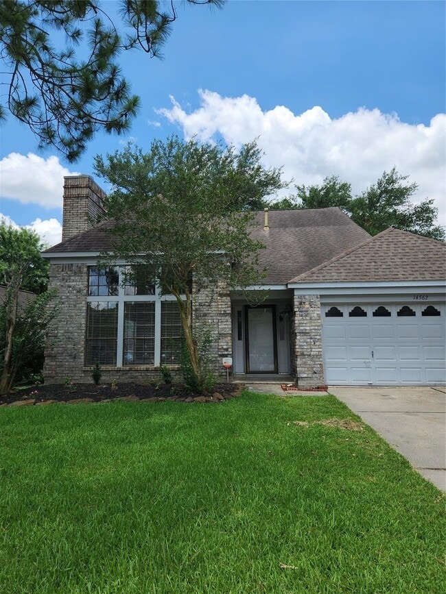 Photo - 14562 Oak Chase Dr
