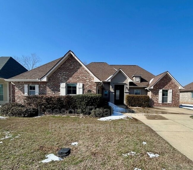 Building Photo - 2912 Paradise Dr