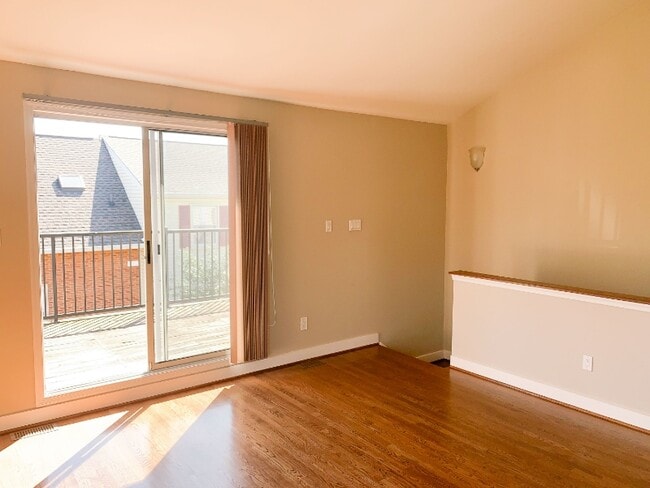 Photo - 92 N Bedford St