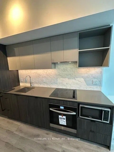 Photo - 252 Church St