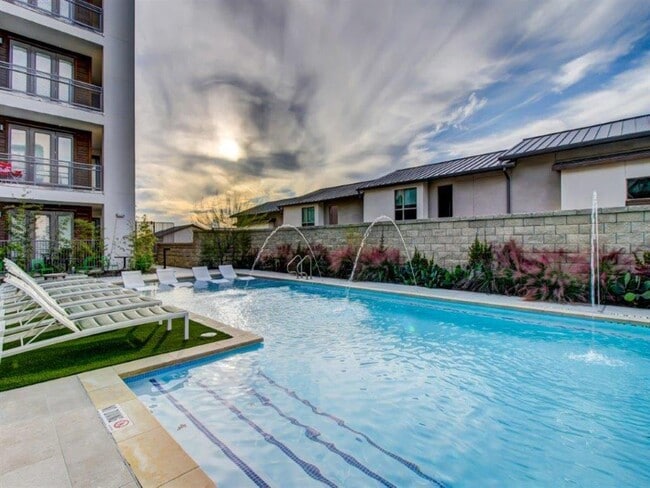 Photo - Westerly 360