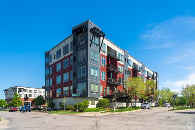 Photo - Mississippi Flats Apartments