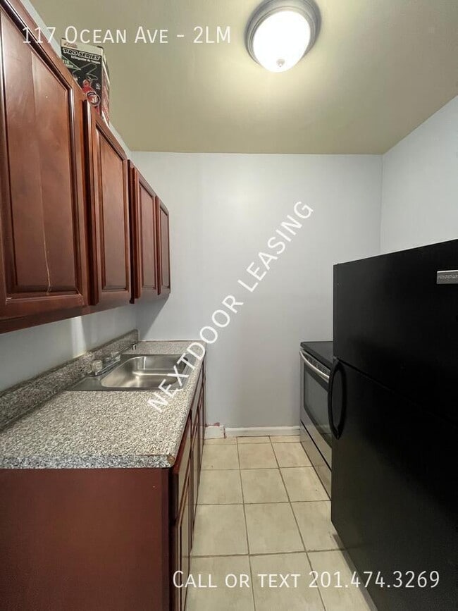 Building Photo - 117 Ocean Ave Unit 2LM