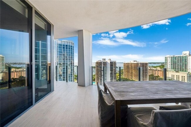 Photo - 2831 S Bayshore Dr