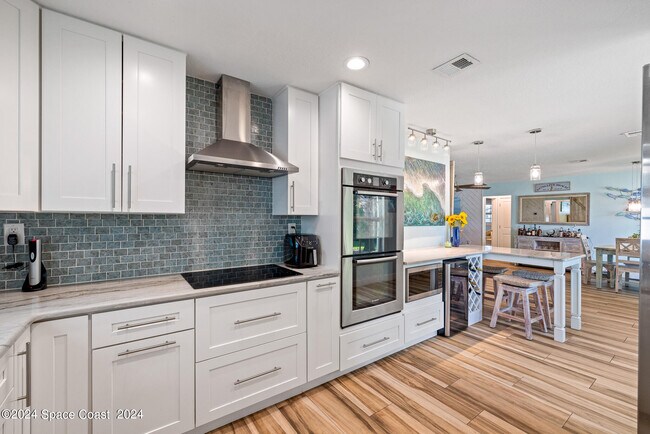 403 N Neptune Dr