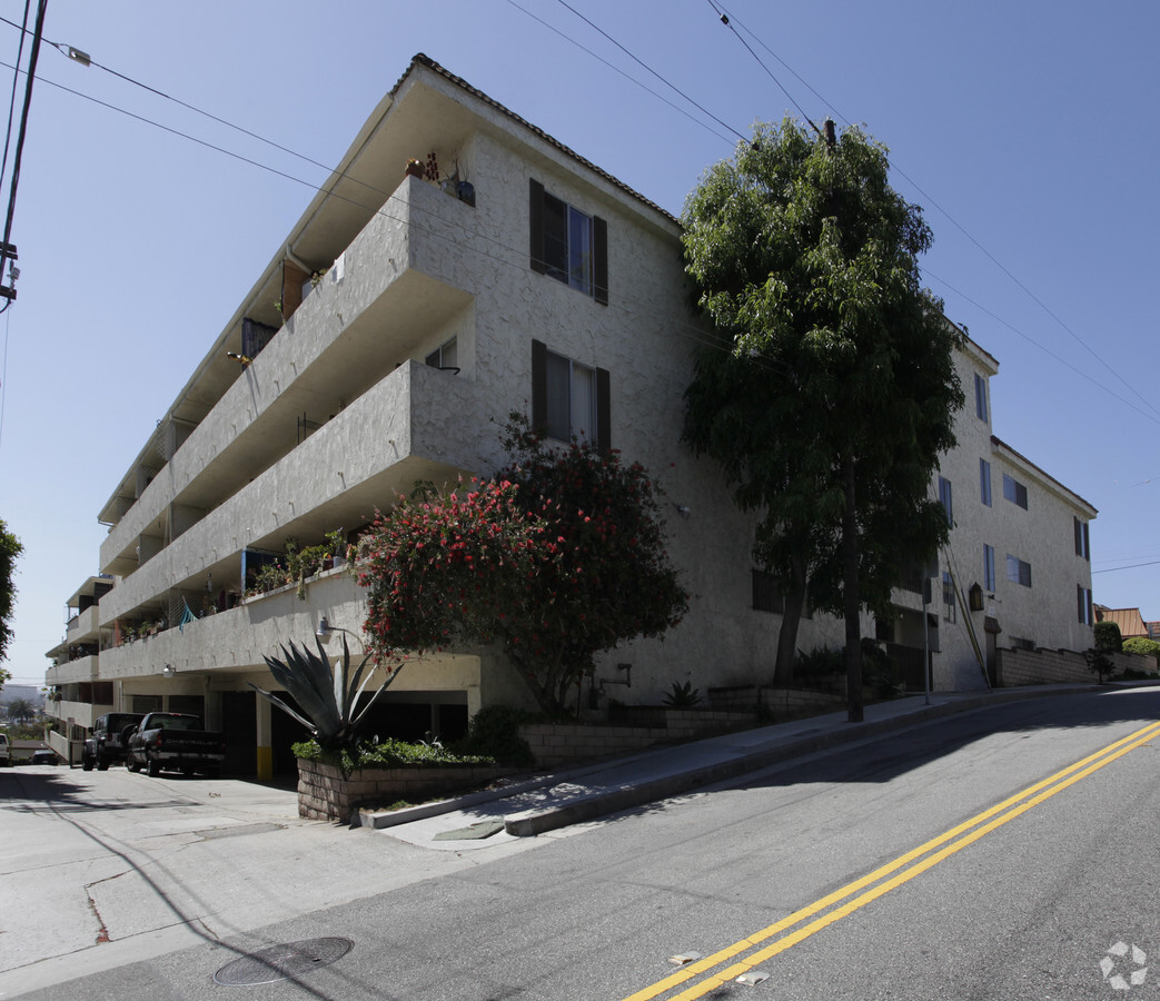 3 One Eleven - 3 One Eleven Apartments