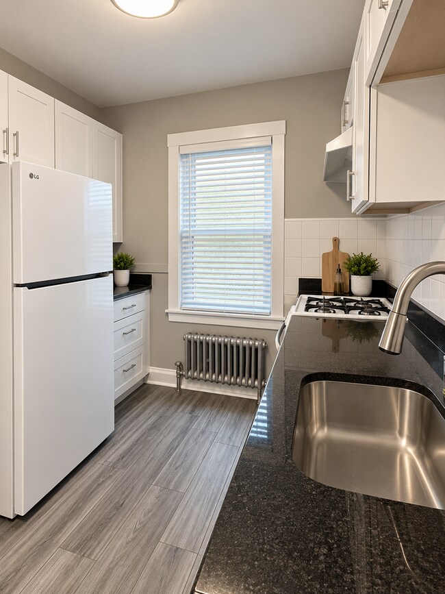 12 Dow St Unit # 1