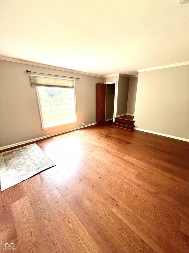 Photo - 4702 Rookwood Ave