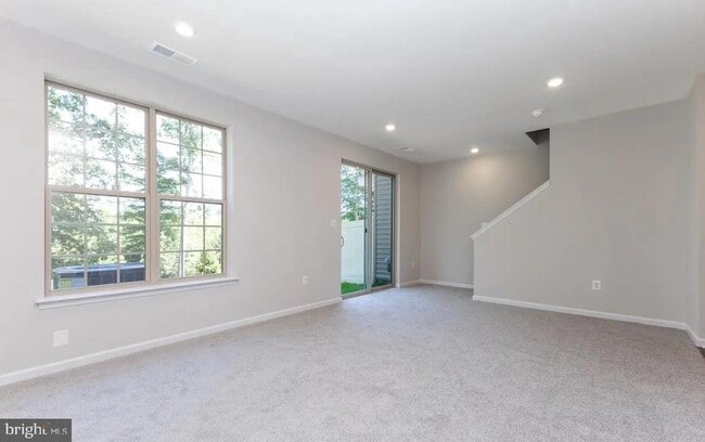 Photo - 1806 Mocking Jay Ter NE