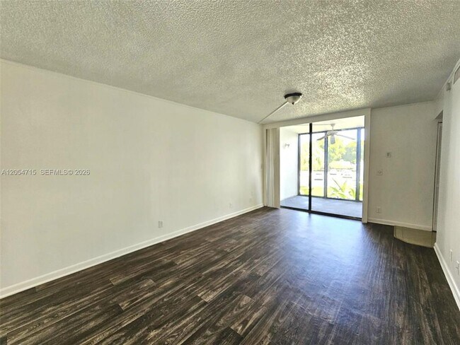 Photo - 210 Lake Pointe Dr Unit 209