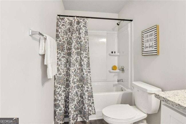 Photo - 2568 Swan Lake Dr SW