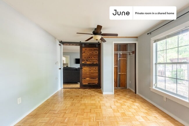 Photo - Room in Shared 3 bed/2 bath home Unit A