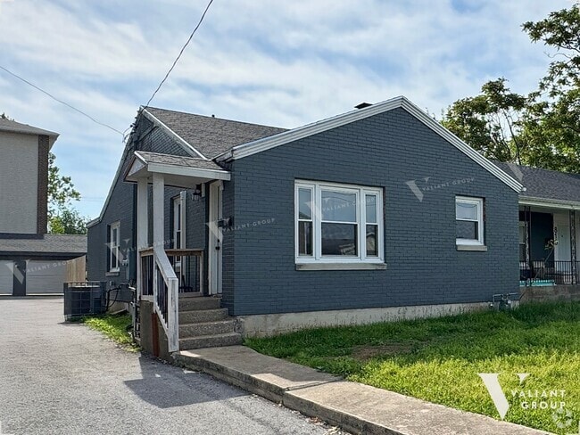 Building Photo - 810 South Ave Unit B Rental