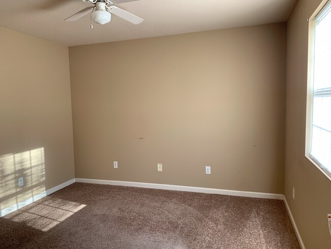 Photo - 3bed/2bath Home close to Community Center