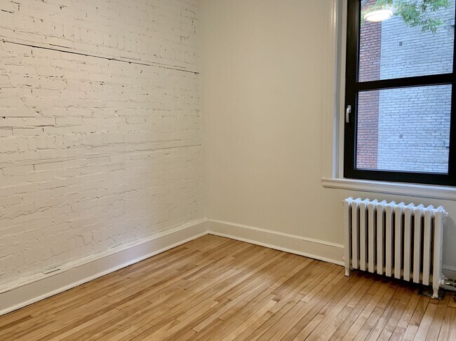 Photo - 2050 Av. Claremont Unit 24