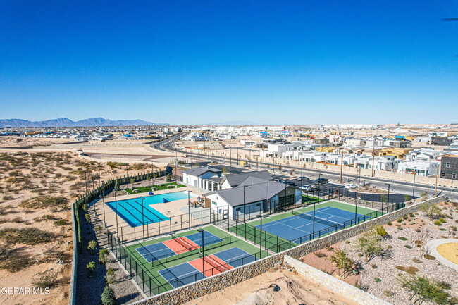 Photo - 916 Pettus Pl