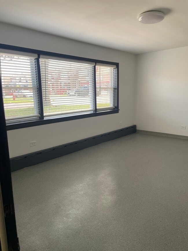 Photo - 1540 S 59th Ct Unit B-South