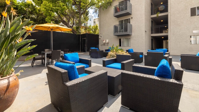 Outdoor Lounge