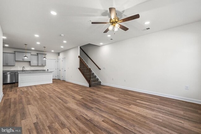 Building Photo - 900 Gilbert Rd Unit 3616A