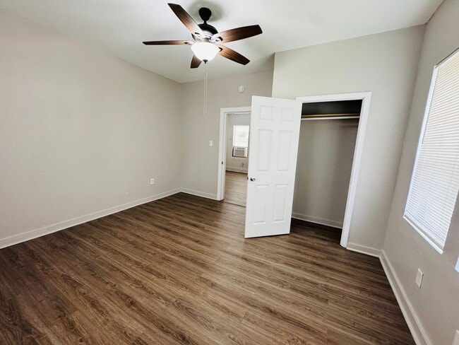 Photo - 2930 Hiawatha St