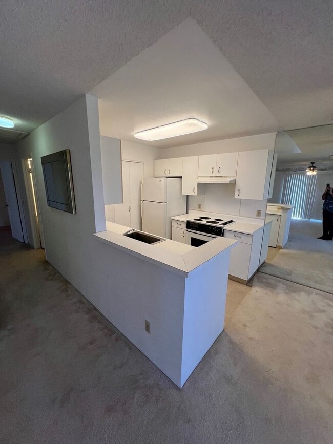 Building Photo - 94-211 Lumiaina Place #D203