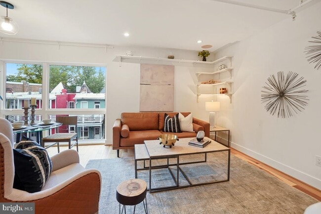 Photo - 1514 Newton St NW Unit 302