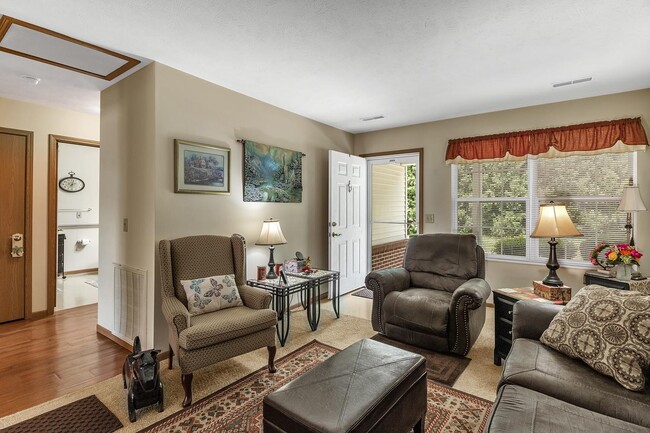 Photo - Tibbits Greene