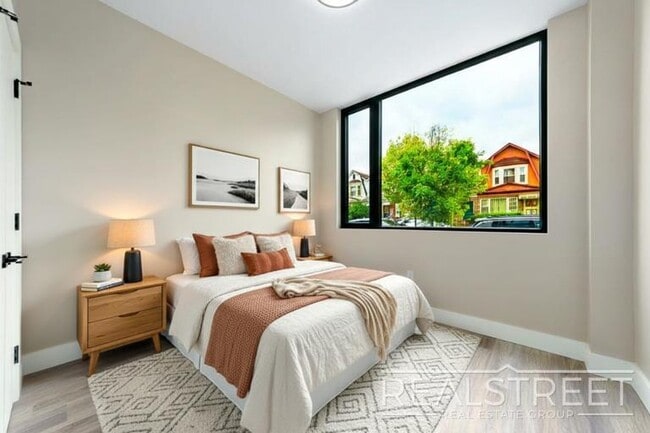 Photo - Tilden Avenue Unidad 1A