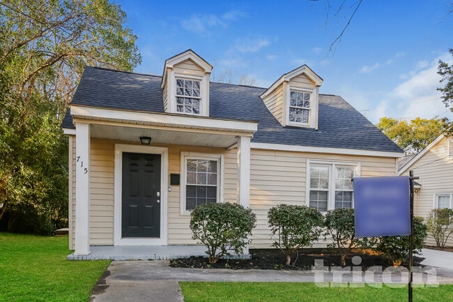 Building Photo - 715 West Blvd