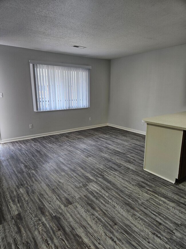 Photo - 1 BR 1 Bath at Green Valley Apartments Unidad Apt #29