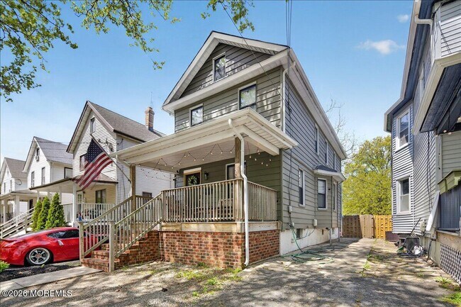 Photo - 1135 Asbury Ave
