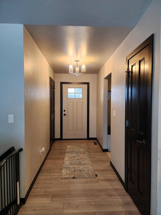 Photo - 2453 Scheuring Rd