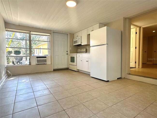 Building Photo - 3755 N Scenic Hwy Unit 12