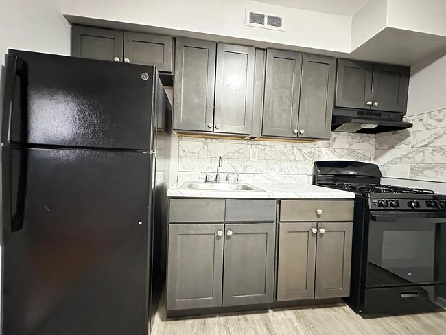 Photo - 7100 Oxford Ave Unit A1
