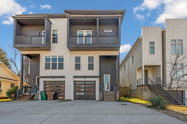 Photo - Modern Living in Wedgewood Houston