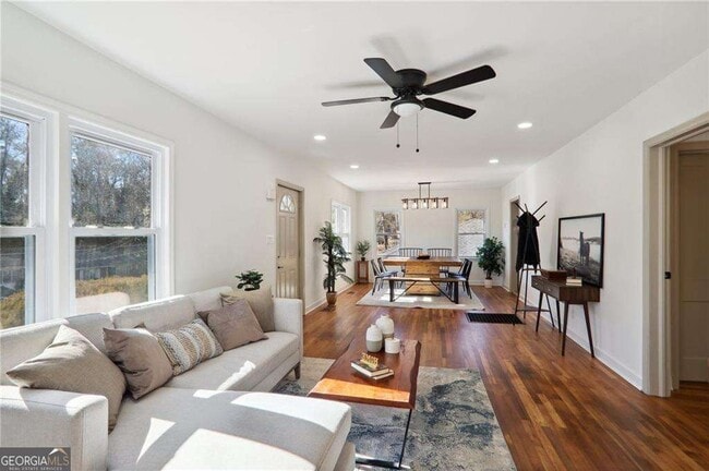 Photo - 1687 Porter Dr NW