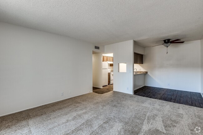 2 BR, 2 BA (Classic) - 912 SF