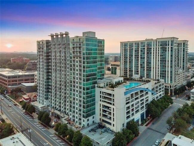 Building Photo - 250 Pharr Rd NE Unit 313