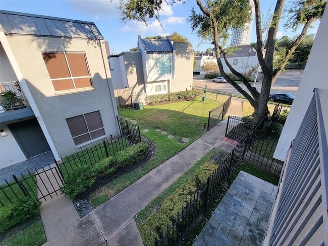 Photo - 1300 Augusta Dr Unit 41
