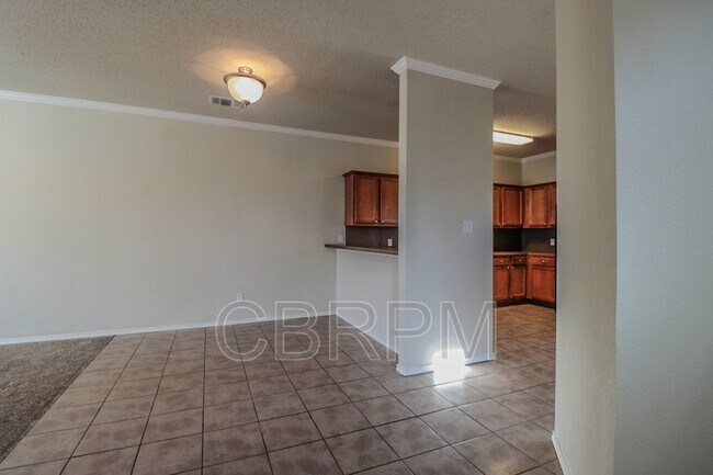 Photo - 2119 Main St